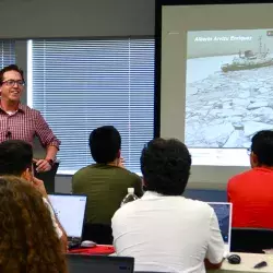 Profesor capacita en Design Thinking a empresa japonesa de tecnología