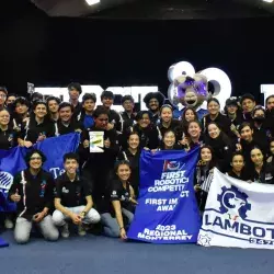 LamBot celebra victoria regional y se prepara para mundial de FIRST