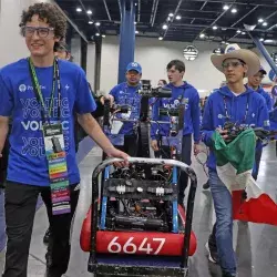 Robots formando jóvenes: viven alumnos de PrepaTec experiencia mundial