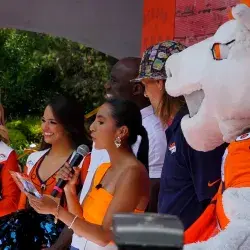 ¡Histórico! Broncos presentan selección del NFL Draft en Tec Santa Fe