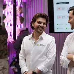 Juan Succar y Jorge Lizardi en Shark Tank