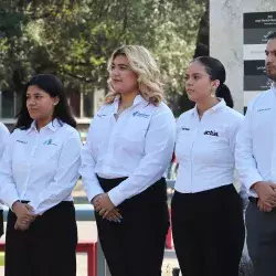 Estudiantes FETEC en Guardia de Honor a Eugenio Garza Sada en 50 aniversario luctuoso