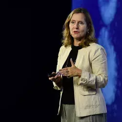 La curadora Paola Antonelli en Inspirar para Tansformar en campus Monterrey