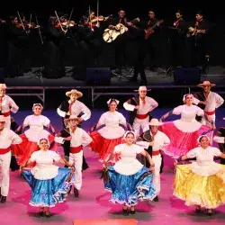 Tec-UANL en la FIL: reflexionan sobre literatura y ¡unen su folklore!