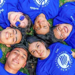 6 estudiantes con beca en el tec de monterrey