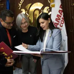 Libro de cámara de comercio, tec guadalajara participó con un capítulo.