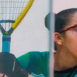 Yanna Salazar en competencia mundial de raquetbol