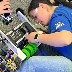 Más ingeniería: alumnos de PrepaTec SLP crean nuevo equipo de robótica