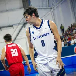 Borrego Tec continúa legado familiar en básquetbol de El Salvador