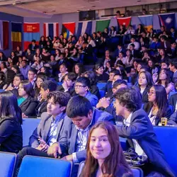 estudiantes en auditorio del tec campus tampico