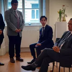 Estudiantes trabajan proyecto para embajada mexicana en Austria