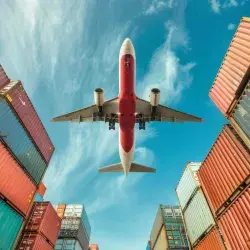 Logística empresarial: 5 retos y oportunidades para el 2025