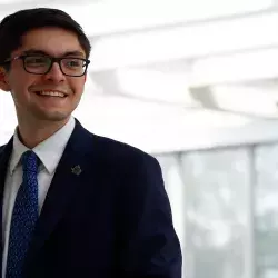 Ciencia que trasciende: alumno Tec en encuentro de Premios Nobel