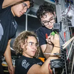¡Doble pase! PrepaTec Laguna gana Regional Monterrey de FIRST 2025