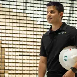 Mexicano gana en China 4to lugar mundial con proyecto de energía solar