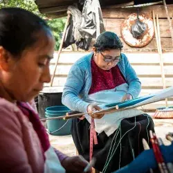 tejedoras del telar de cintura