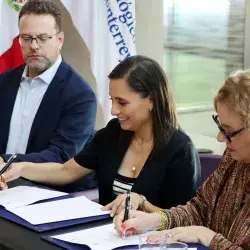 CONARTE y EAAD firma de convenio.