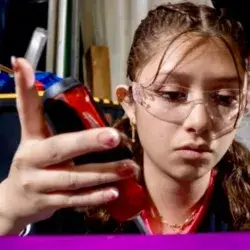 Alexandra Viezcas participa en el Mundial de Robótica FIRST 2025