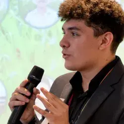 El estudiante de Biotecnología Leopoldo Escárcega del Tec campus Chihuahua participa en el Future Action Summit en Malasia