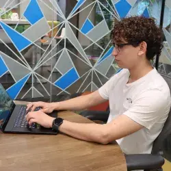 ¡Plata mundial! Premian a estudiante en Expo de ciencias