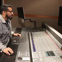 De apoyo en audio a estudiar en Berklee: el camino de un profesor del Tec