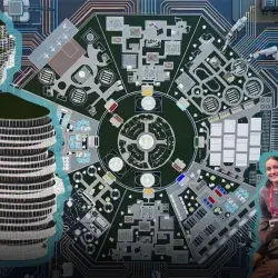 Imagen de un plano de una ciudad futurista con una imagen de estudiantes sobrepuesta.