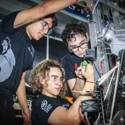 Categorías de FIRST Robotics