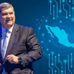 David Garza aborda IA y liderazgo en el libro México Exponencial