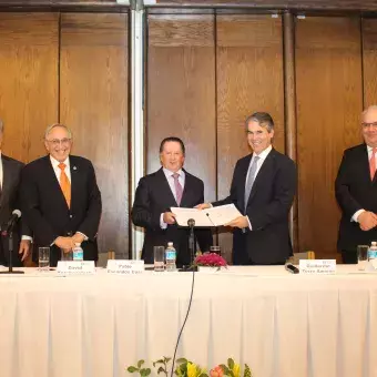 TecSalud y FUNSALUD firman convenio de colaboración