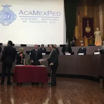 Nuevo miembro de la Academia Mexicana de Pediatría
