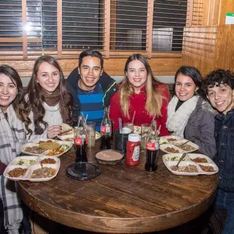 Alumnos durante bienvenida de negocios EM18