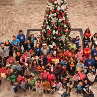 Niños disfrutando de posada en el Tec.