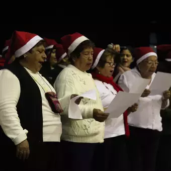 Adultos mayores hacen invierno en el Tec