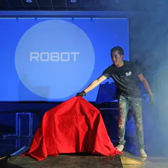 Robot