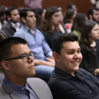 Participación de alumnos en gala de arquitectura y diseño