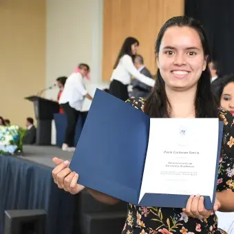 Alumna reconocida 