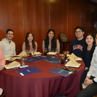 Estudiantes de la Escuela de Ingeniería y Ciencias durante su ceremonia de premiación en Campus Monterrey.