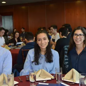 Estudiantes de la Escuela de Ingeniería y Ciencias durante su ceremonia de premiación en Campus Monterrey.