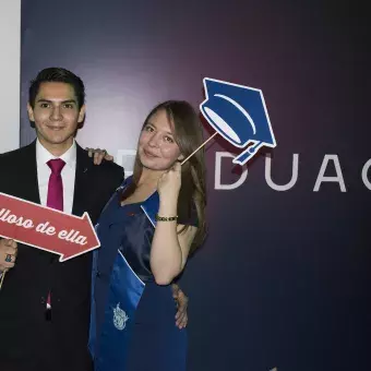 Alumna graduada