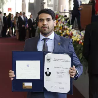 Graduación Profesional y Posgrados mayo 2018