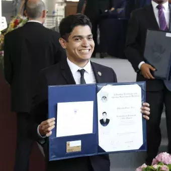 Graduación Profesional y Posgrados mayo 2018