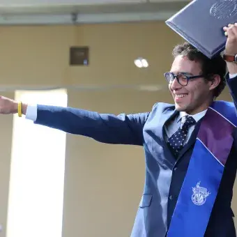 alumno con título
