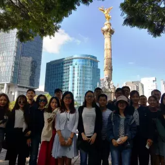 Fotogalería visita Universidad de Fudán