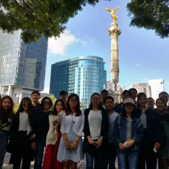 Fotogalería visita Universidad de Fudán