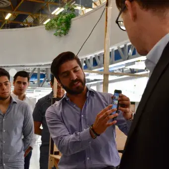 Capstone project con realidad virtual e industria 4.0