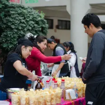 Fotografía del festejo de la noche mexicana en el TEC Toluca