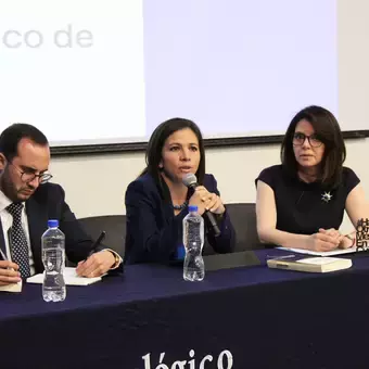 Presentación del libro "100 años de vigencia de la Constitución Mexicana"