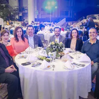 Celebración de XXI Aniversario de la Media Cena