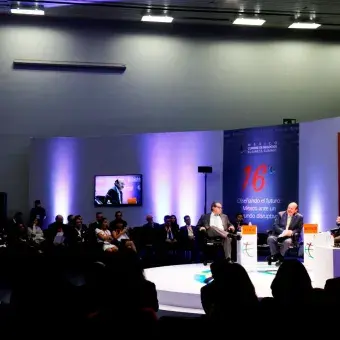 Cumbre de negocios