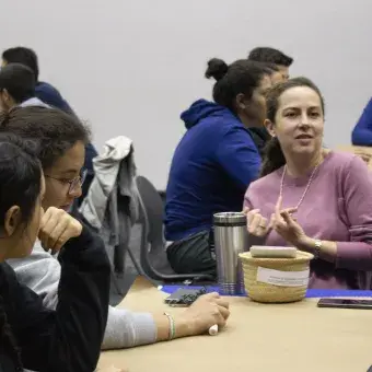 Mesas de Diálogo con Ética reunió a 176 alumnos y a 8 profesores de la